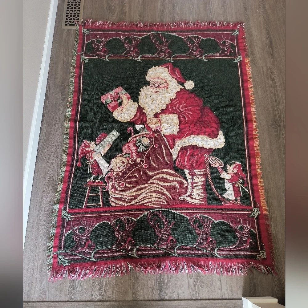Vintage Festive Santa Clause Christmas Throw Tapestry Blanket MWW 1994 Elves